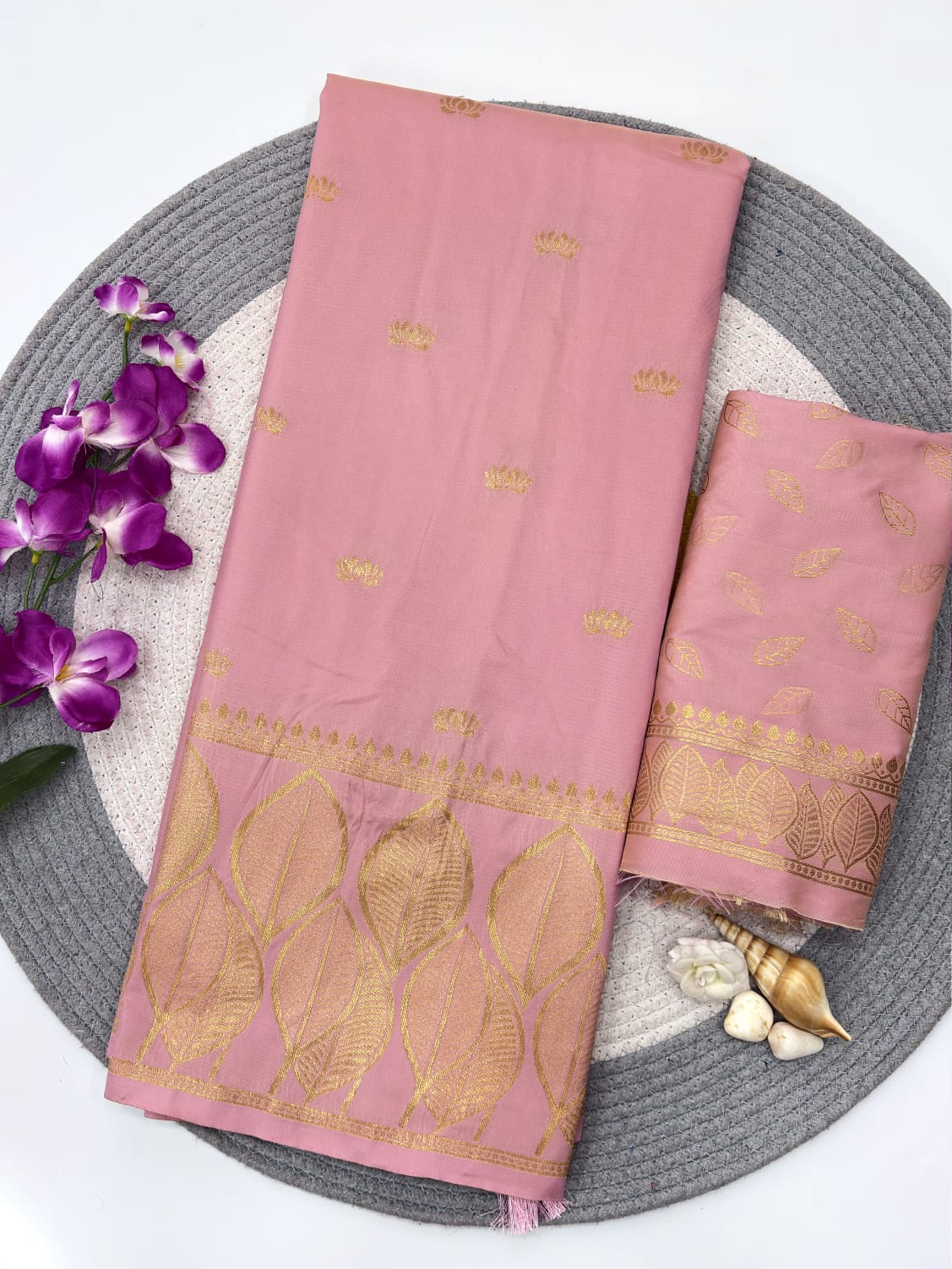 Premium Soft Silk Saree – 3D Concept Pallu, Leaf Border & Lotus Motifs.