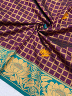 SUPER-HIT Unique Checks Paithani Silk Saree – Lotus Motifs & Contrast Brocade Blouse