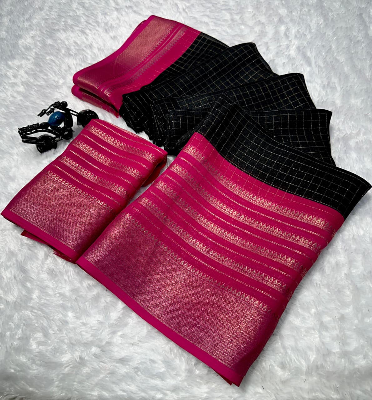 Soft Heavy Mysore Silk Saree – Two Tone Silk with All‑Over Jari Weaving & Contrast Borders.