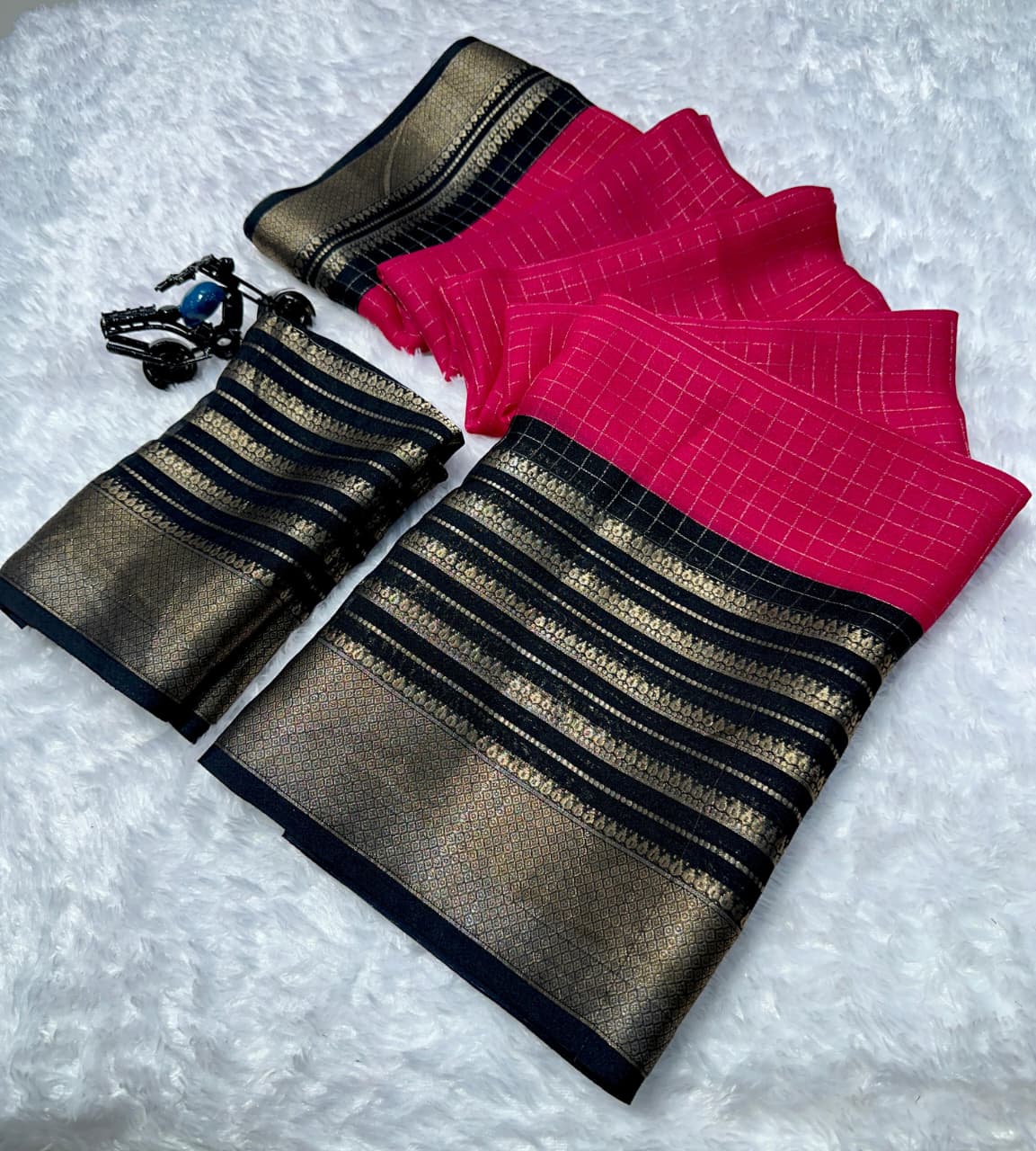 Soft Heavy Mysore Silk Saree – Two Tone Silk with All‑Over Jari Weaving & Contrast Borders.