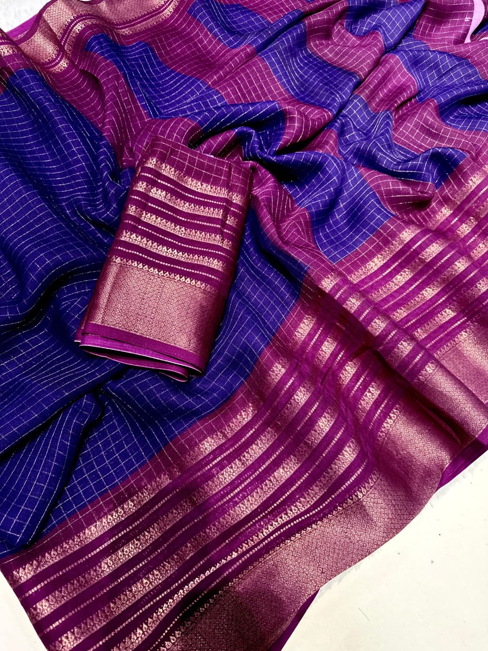 Soft Heavy Mysore Silk Saree – Two Tone Silk with All‑Over Jari Weaving & Contrast Borders.
