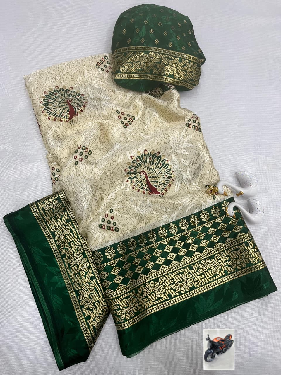 Premium Crepe Silk Saree – Jacquard Jari Lining & Multi Foil Work Pallu