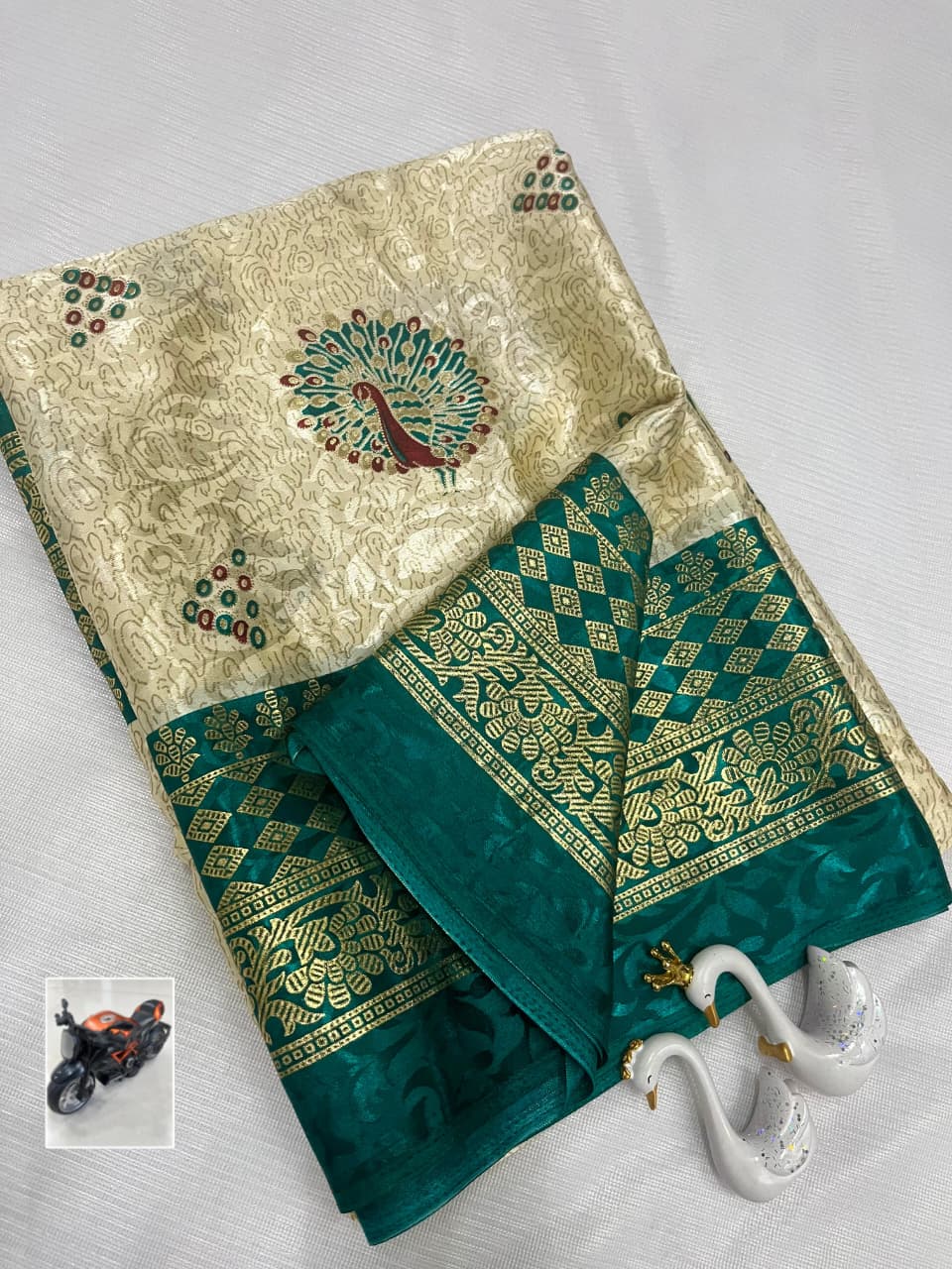 Premium Crepe Silk Saree – Jacquard Jari Lining & Multi Foil Work Pallu