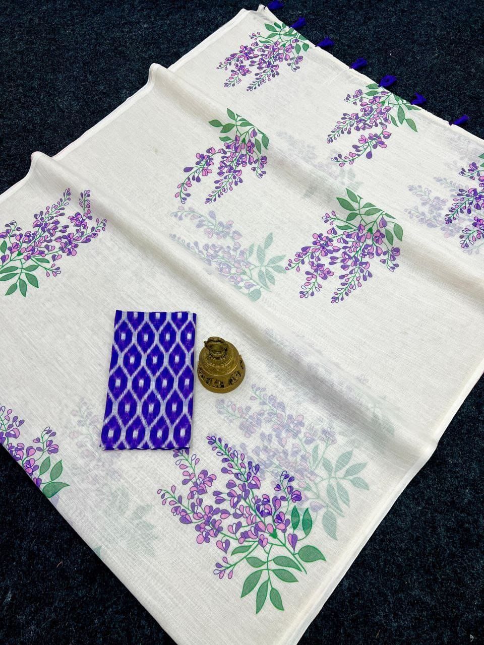 Plain Linen Digital Print Saree with Latkan Detailing & Matching Blouse – Contemporary Ethnic Wear for Boutique Bulk Orders