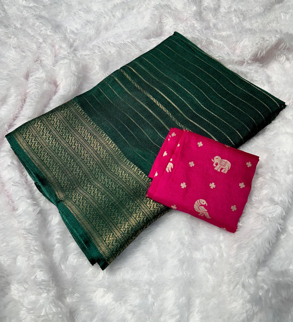 Super Hit Dola Silk Saree – Pure Elegance with Original Jacquard Border & Running Blouse