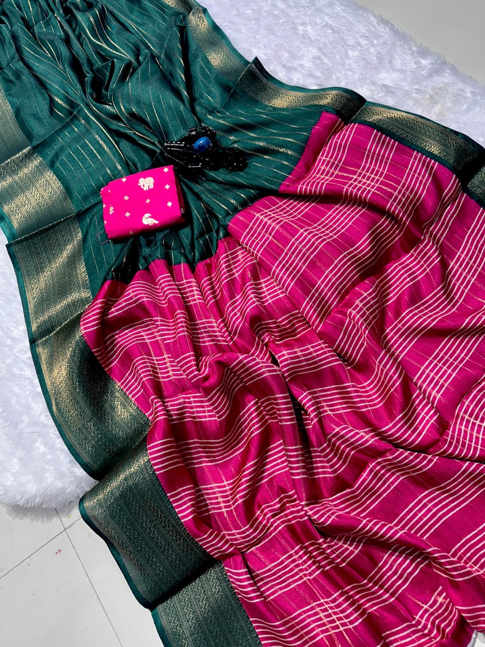 Super Hit Dola Silk Saree – Pure Elegance with Original Jacquard Border & Running Blouse