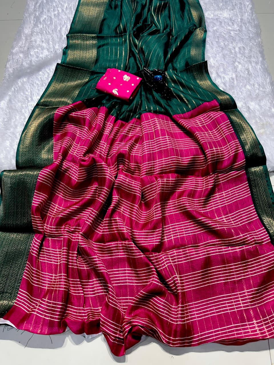 Super Hit Dola Silk Saree – Pure Elegance with Original Jacquard Border & Running Blouse