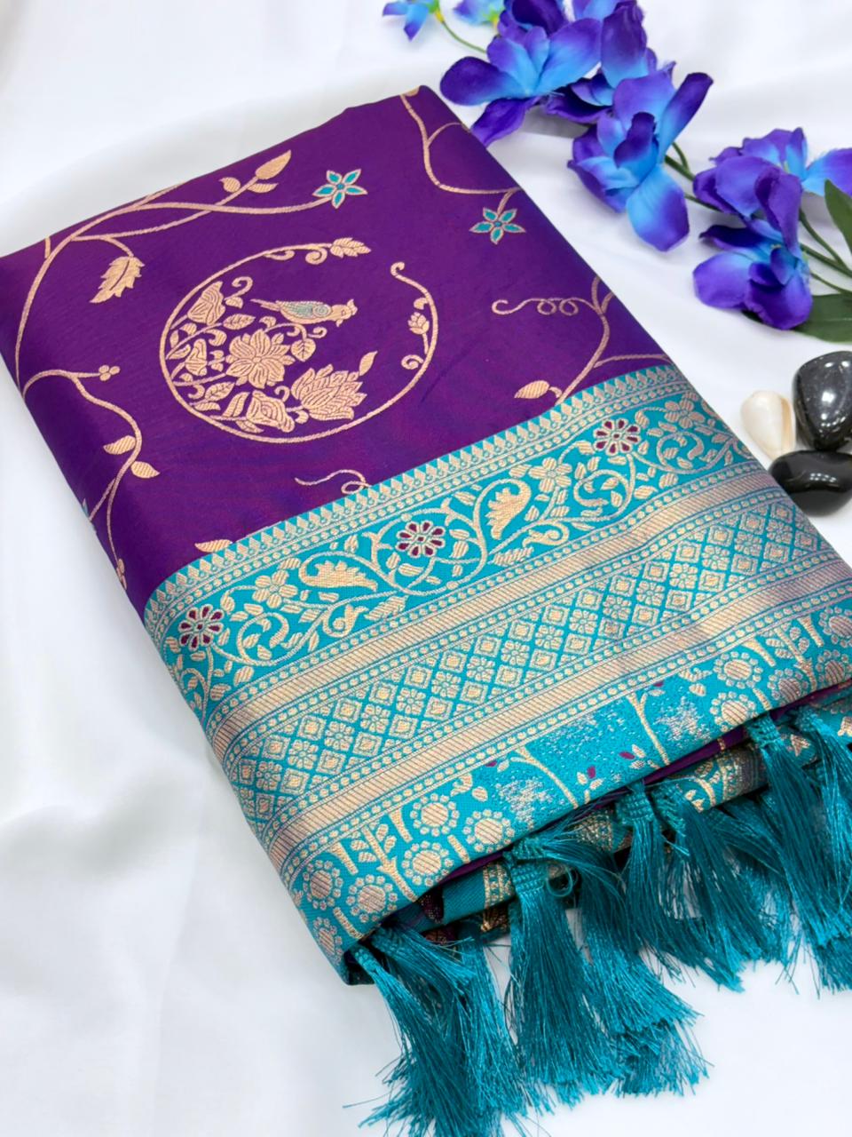 Soft Banarasi Silk Saree – Meenakari Jaal with Gold Zari Border & Rich Pallu