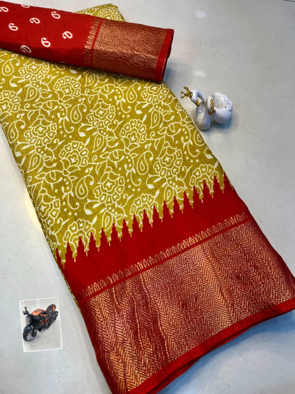 Premium Kiwi Crushed Dola Silk Saree – Original Jacquard Border & Running Blouse