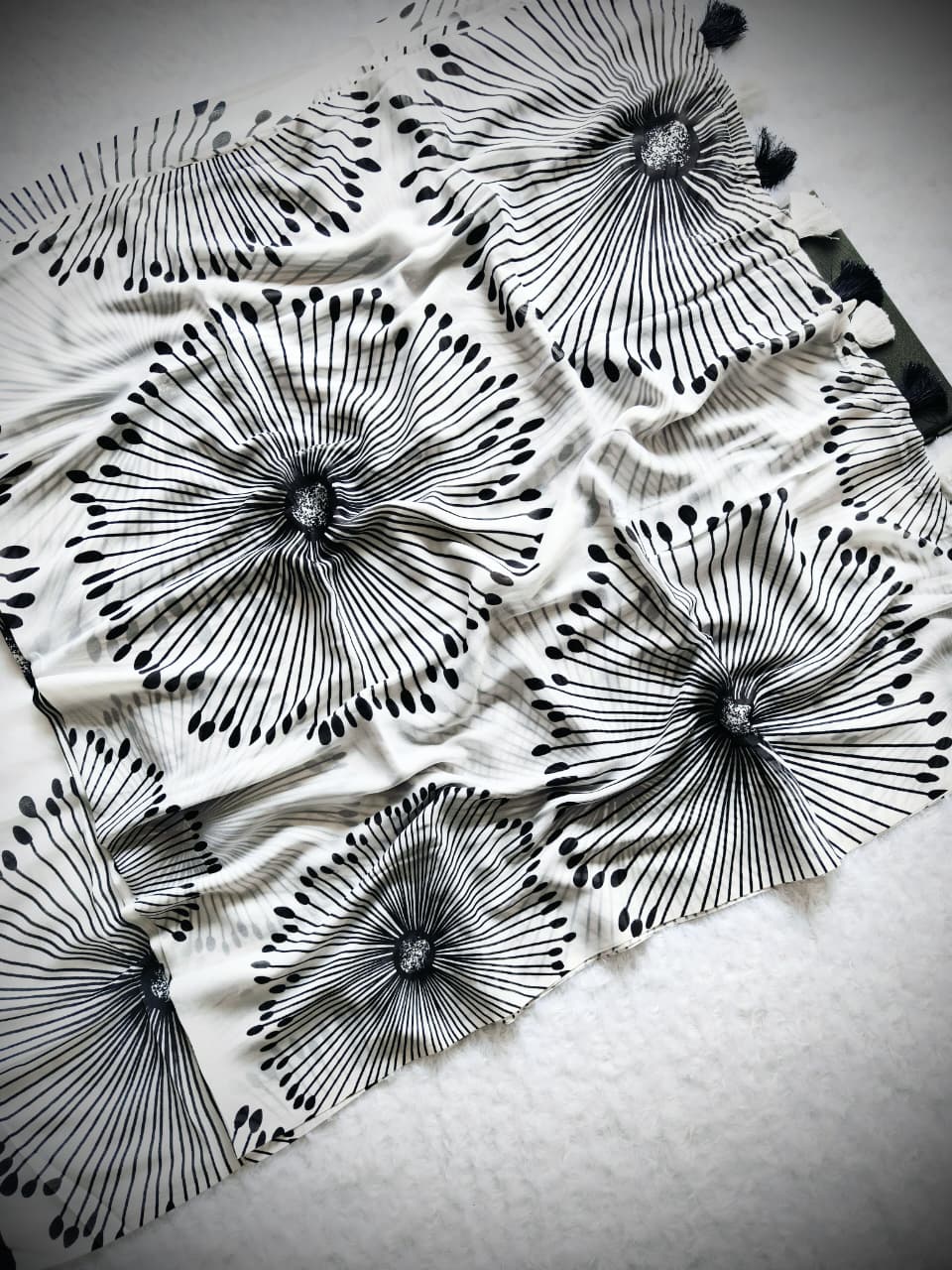 Heavy Marshmallow Georgette Saree – Black & White Digital Print with Cotton Tassels.