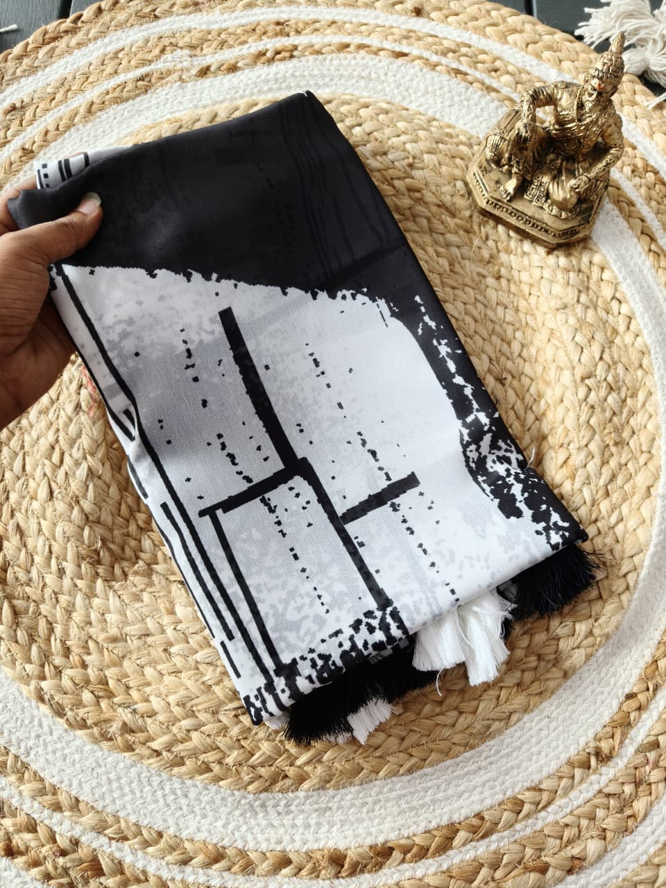 Heavy Marshmallow Georgette Saree – Black & White Digital Print with Cotton Tassels.