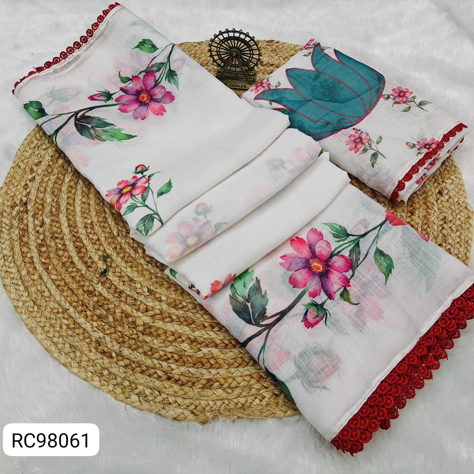 Pure Linen Digital Print Saree – Lace Border.