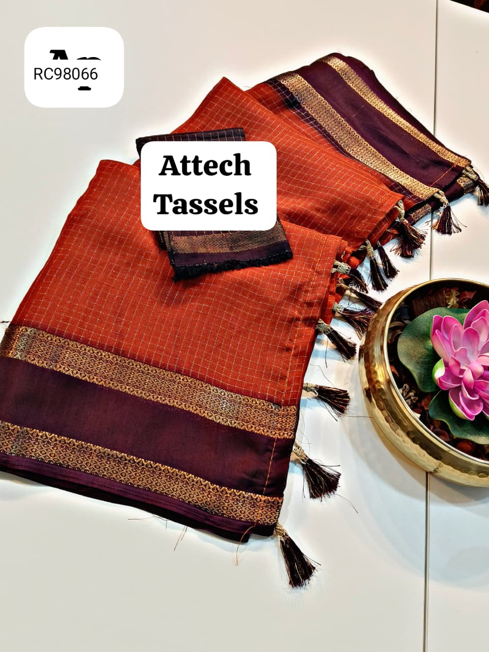 Beautiful Georgette Checks Saree – Contrast Border & Tassel Pallu.