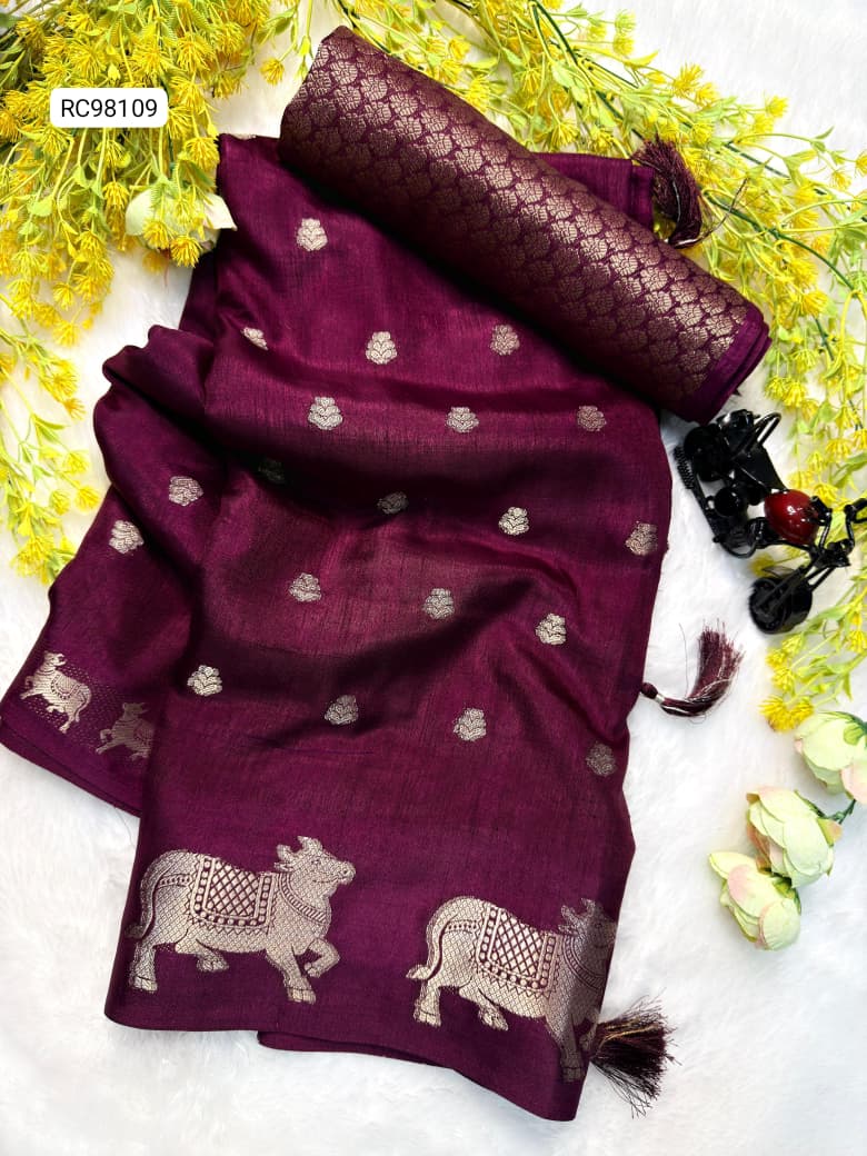 Soft Dola Silk Saree – Uniform Design with Jacquard Butti & Contrast Zari Cow Borders
