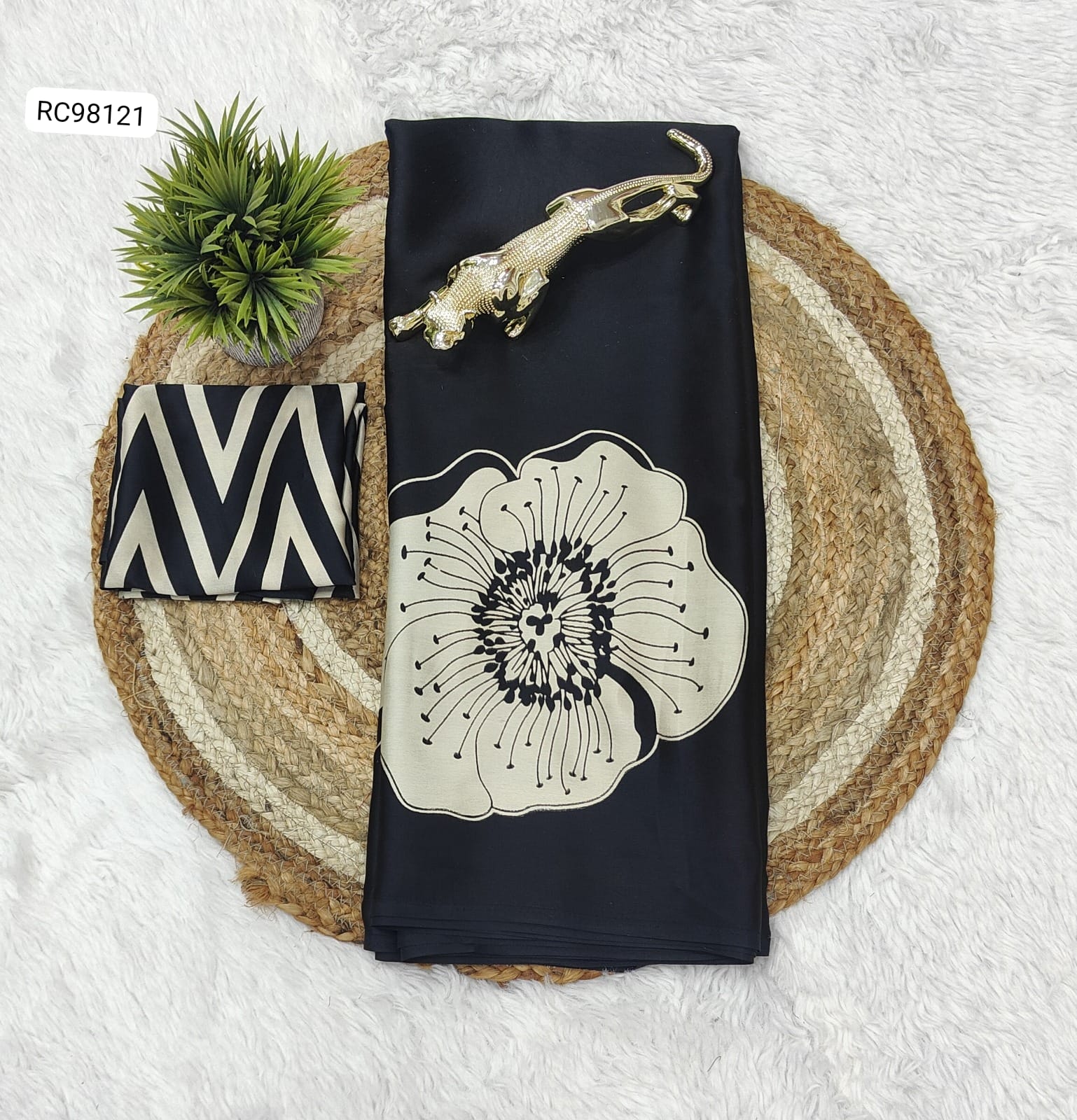 Super Hit Semi Gajji Silk Saree – Ajrakh Rich Pallu