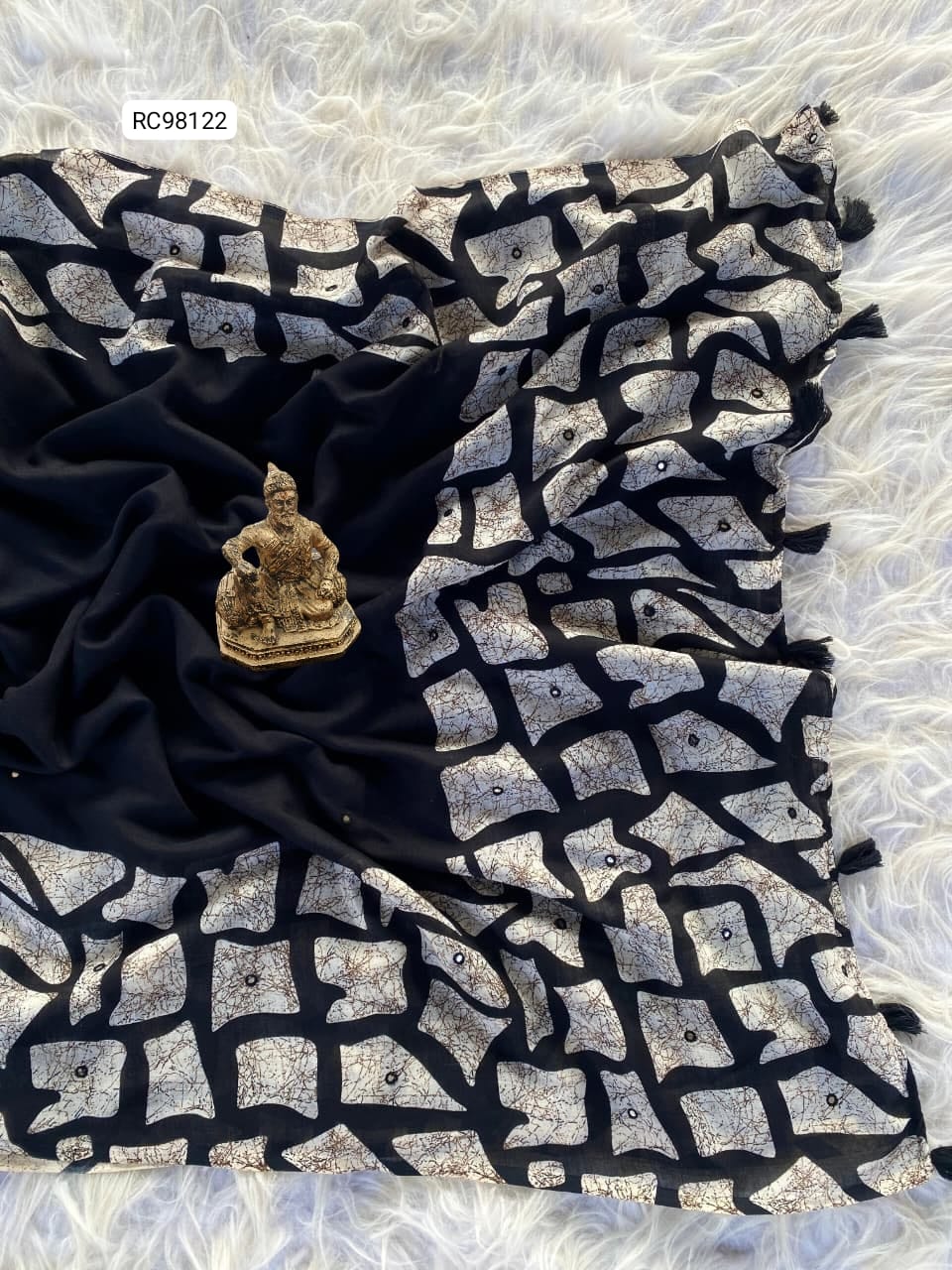 Heavy Faux Georgette Saree – Mosaic Digital Print & Mirror Work