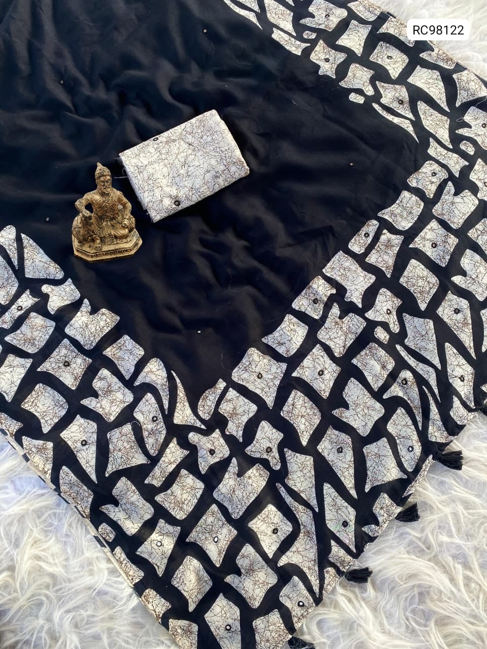 Heavy Faux Georgette Saree – Mosaic Digital Print & Mirror Work