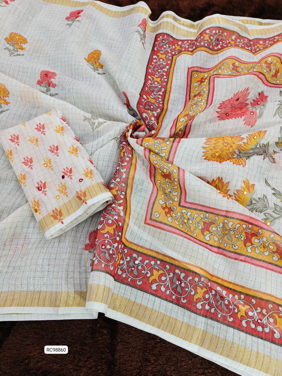 Heavy Linen Chex Blooming Saree