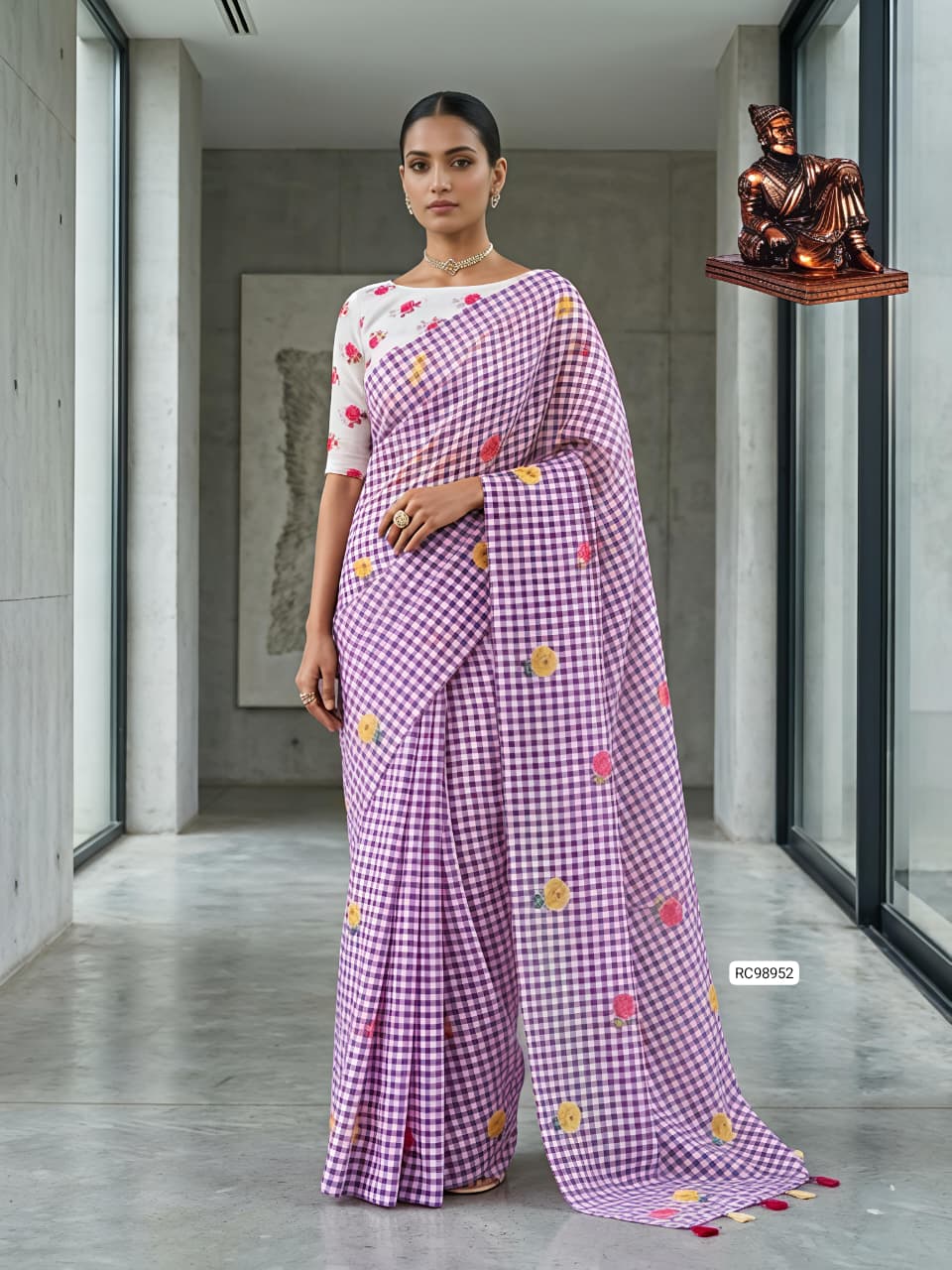 Heavy Linen Chex Blooming Saree