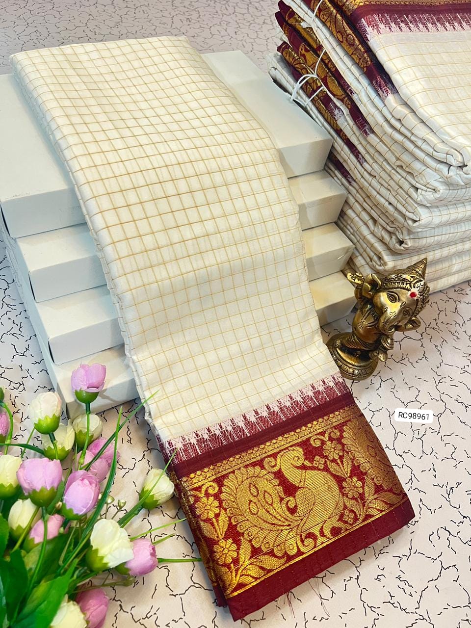 Aura Saree – Exclusive Launch