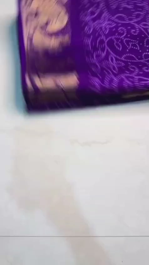 Pure Dola Silk Saree – Crepe Crush Finish with Original Border.