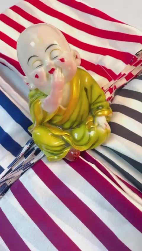 Stripe Elegance Crepe/Georgette Saree with Stylish Striped Print & Matching Blouse – Modern Party & Office Wear