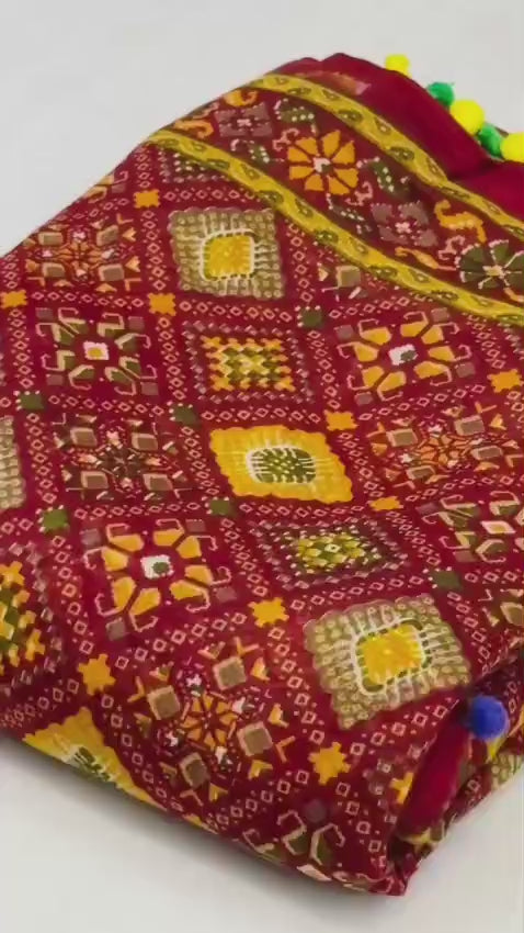 Mul Mul Soft Cotton Ikkat Print Saree with Pom Pom Border & Running Blouse – Playful Heritage for Boutique Displays & Festive Gifting